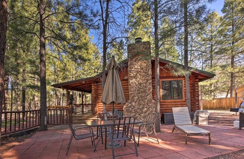 Pinetop-Lakeside House | Family and Pet Friendly Rustic Lakeside Cabin