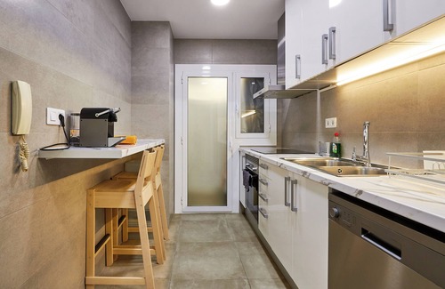 La Maternitat i Sant Ramon House | Family Apartment Camp Nou by Maison Piñata