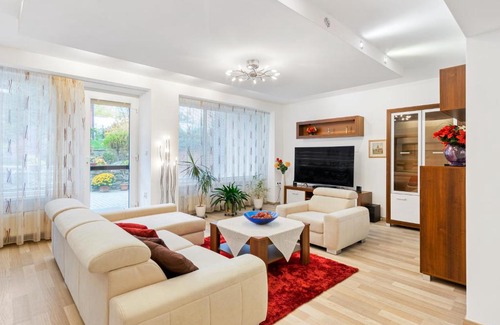 Nove Mesto Apartment | Family apartment with garden view