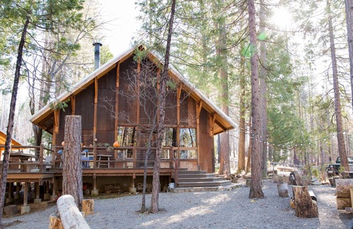 Groveland Cabin | Family Cabin Only 6 Miles to Yosemite Park West Enttrance Hw120