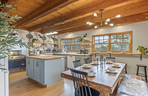 Tehachapi House | Family Cabin Retreat, Hot Tub, Game Room and More!