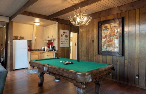 Ruidoso House | Family Cabin w/Hot Tub ~ Game Room ~ 5 Mins to Midtown