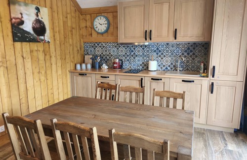 Trygort Ski Chalet | Family chalet with livingroom, kitchen, 2 bedrooms and 2 bathrooms with shower.