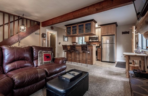 Kings Beach House | Family Cozy Cabin, 5 Min Walk To The Lake