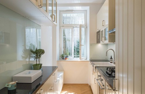 Maximilianeum Apartment | Family Destination, English Garden, Beer Garden, Wienerplatz