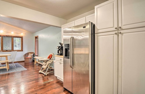 Harbor Springs Cottage | Family Escape - Near Little Traverse Wheelway