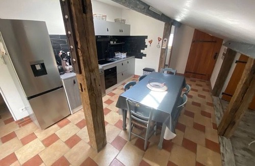 Sainte-Gemme-la-Plaine Cottage | Family-Friendly Cottage with Large Garden in a Quiet Village, Close to La Rochelle