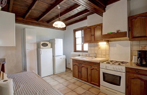 Saint-Medard-en-Forez Cottage | Family-Friendly Cottage with Fireplace, Games & Nearby Attractions