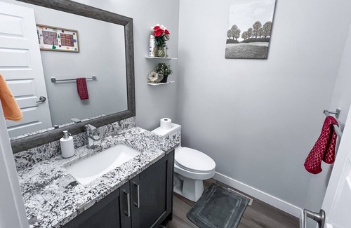 Northeast Edmonton House | Family Friendly 3 BDRM home near PARK & GROCERY