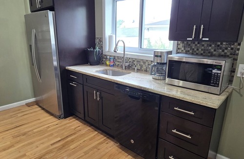 Teaneck House | Family-friendly 3-bedroom house 25 minutes to NYC Manhattan
