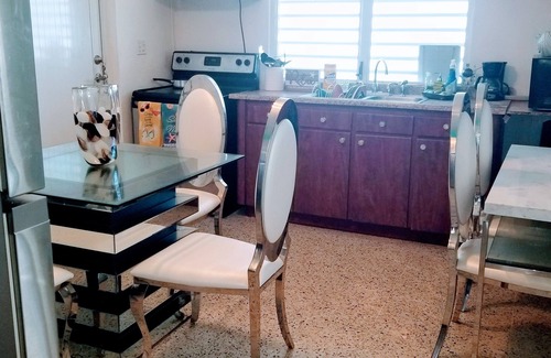 Hatillo House | Family friendly beachfront guest house suitable for children. No pets allowed.