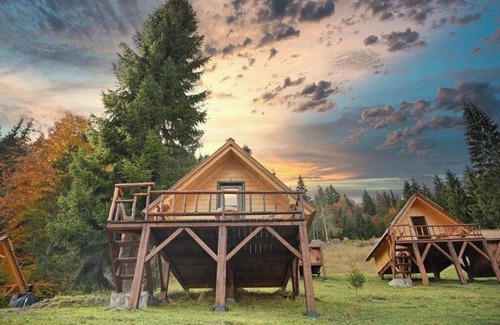 Montenegro House | Family friendly bungalow for 4 adults