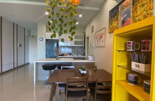 Downtown Kota Kinabalu Apartment | Family friendly,cosy and spacious apartment above Imago Mall