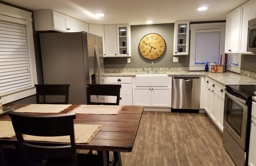 Buffalo House | Family Friendly completely remodeled secluded vacation spot near Lake Shafer