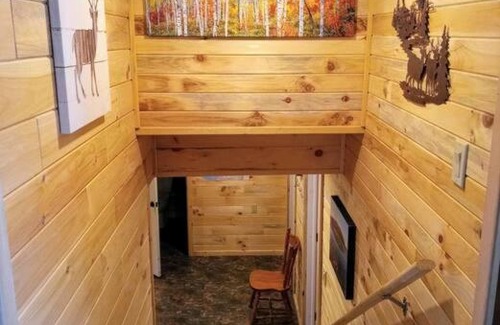 Lion's Head House | Family friendly cottage ☆walking distance to beach
