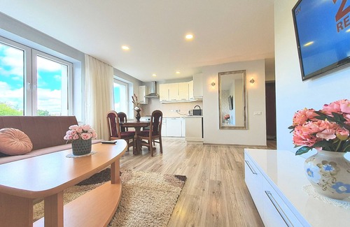 Gatauciai Apartment | Family friendly, cozy and spacious 3 bedroom apartment in Joniškis, town centre.