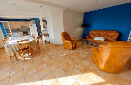 Juvigne Cottage | Family-Friendly Gîte with Game Room, Garden, and Nearby Activities in Juvigné