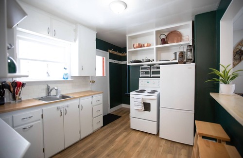 Fruitvale House | Family-friendly home base, great location for your winter or summer travels!