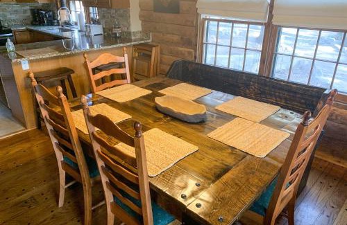 McGaheysville House | Family-Friendly Massanutten Home with Slope Views!