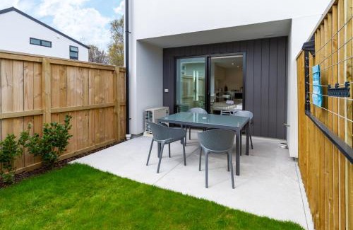 Sydenham Apartment | Family Friendly Near Waltham Pool