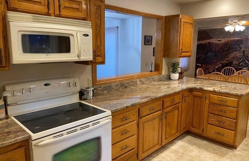 St. George Resort | Family-Friendly Resort Condo with Arcade!