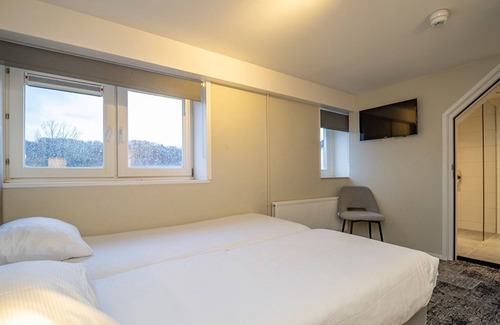 Geulhem Hotel | Family-Friendly Room in Relaxed Setting Near Roman Catacombs