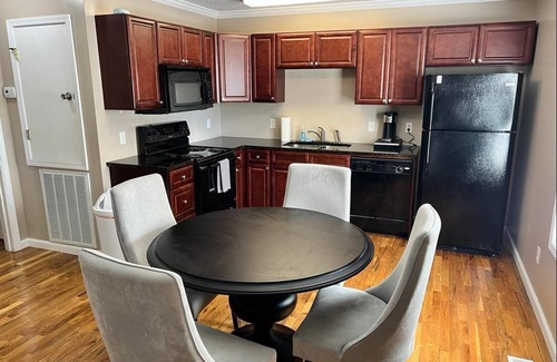 Guntersville House | Family Friendly Townhouse Near Lake and Shopping