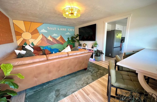 Downtown Salt Lake City House | Family friendly! Hot Tub, 3 King Beds. Fire Pit. Minutes to airport/downtown.