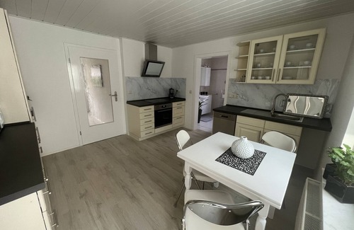 Badow Condo | Family-friendly vacation apartment with conservatory