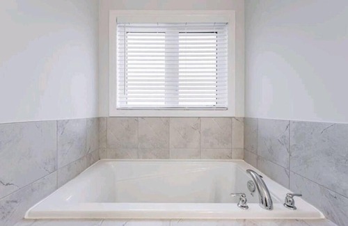 Woodstock House | Family Friendly Vacation Home.(Numbre Suites 893)