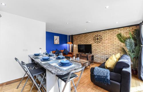 Cathedrals Apartment | Family Friendly, Zone 1, 2 Beds, Central London