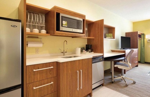 West Bloomington House | Family fun and Minneapolis nature are in bloom