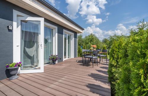 Latgale Suburb House | Family Garden House with Free Private Parking & Playground