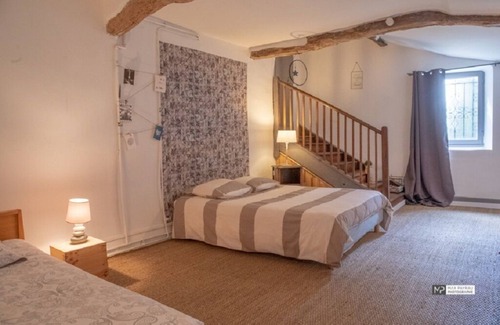 Villeneuve-de-Riviere House | Family Guest House 2