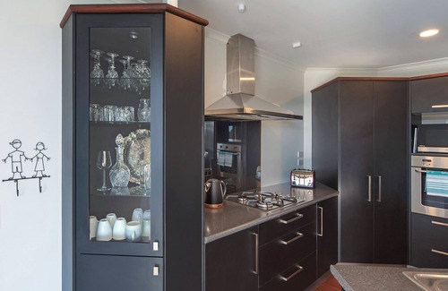 Atawhai House | Family Haven - Your tranquil haven near Nelson Central and Tahunanui Beach