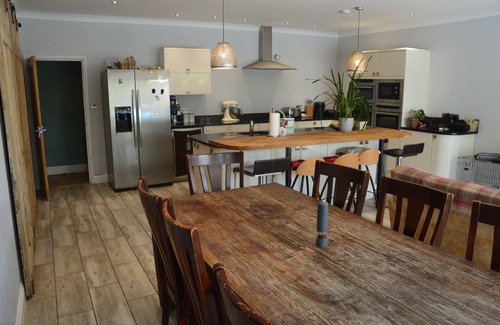 North Stoke House | Family Holiday Home With Swimming Pool & Garden in the South Downs National Park