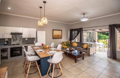 Nelspruit House | Family Home close to KrugerPark. Peacefull, safe and comfortable