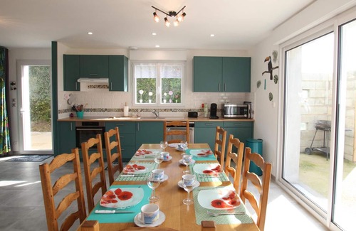 Ravenoville Cottage | Family home near beach, pets welcome