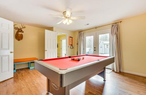 Haywood House | Family Home with Game Room and Decks in Etlan!