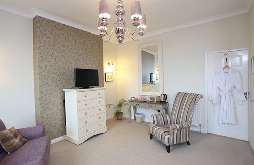 Llangattock House | Family house in the Brecon Beacons (close to Crickhowell, Hay & Brecon)