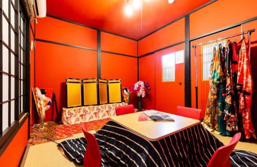 Shin-Osaka Apartment | Family house (private house)