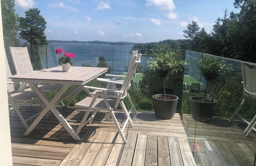 Ytterbystrand Villa | Family house with ocean view 30 min from Stockholm