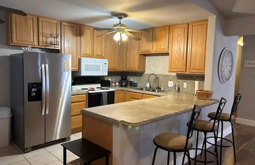 Broken Arrow House | Family & Pet Friendly Broken Arrow Getaway
