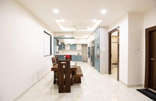 Banjara Hills Villa | Family&PetFriendly 5BHK With Jacuzzi @BanjaraHills