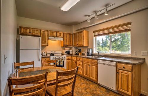 Fritz Creek House | Family Retreat about 8 Mi to Downtown and Bishops Beach!