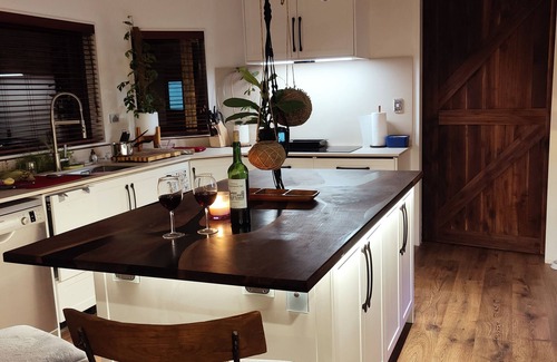 Papamoa Beach House | Family retreat house Papamoa