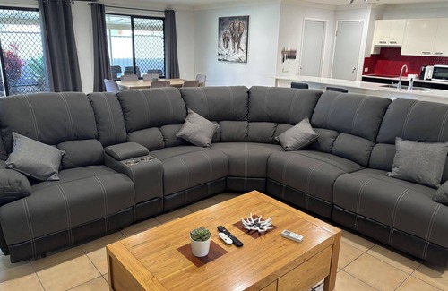 Caboolture House | Family retreat in Caboolture big house