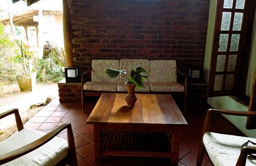 Habarana Cabin | Family Room - Eagles Wing's GuestHouse