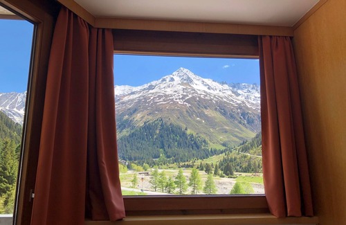 Mandarfen House | Family room - half board - Piz-Hotel