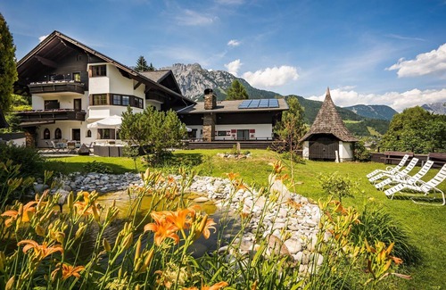 Groebming Cottage | Family room with shower or bath, WC, balcony - Landhaus St. Georg